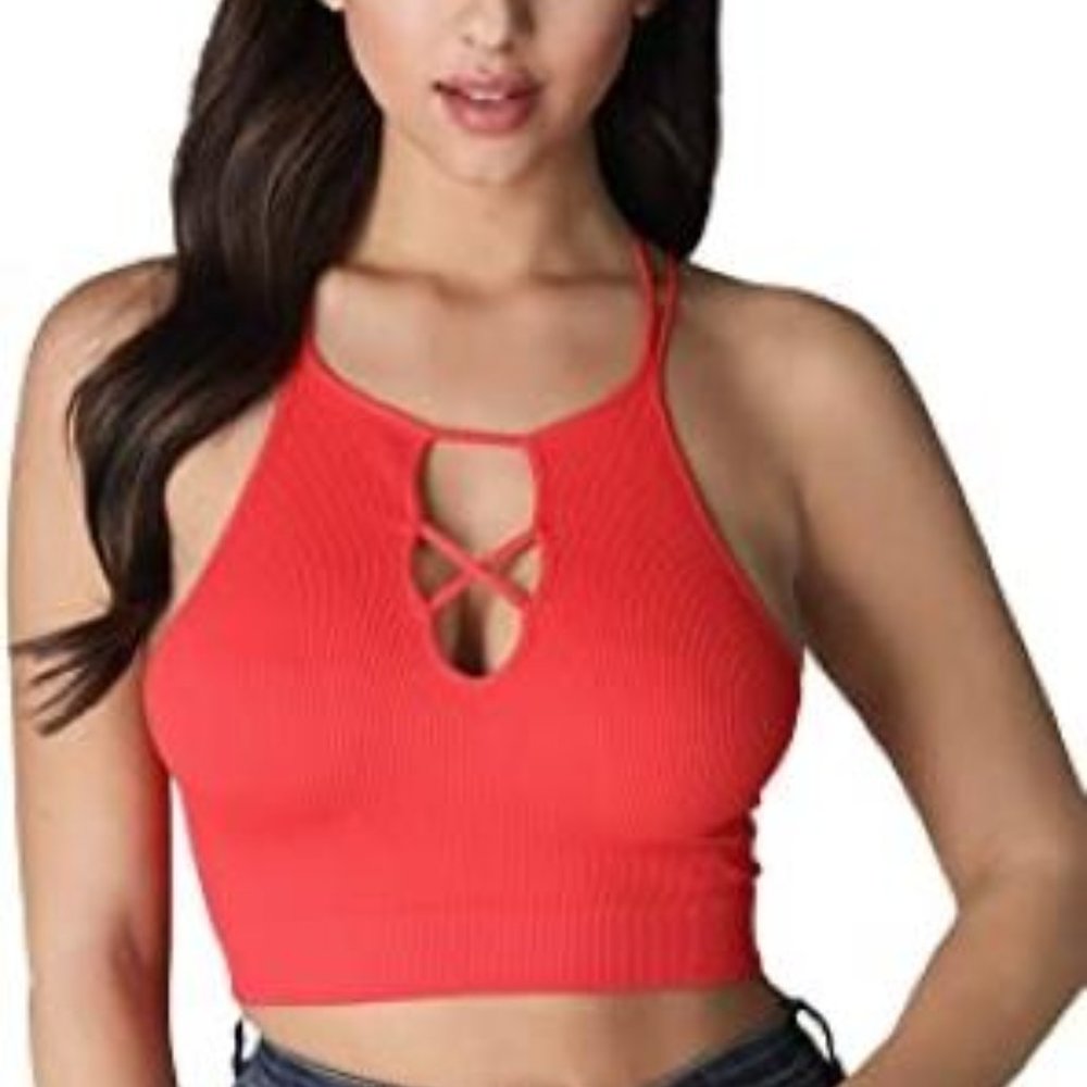 RIBBED CUTOUT HALTER BRALETTE TOP